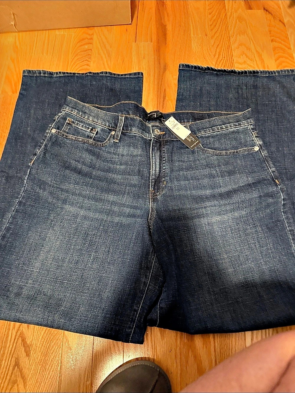 Banana Republic Wide Leg Jean Jeans Blue Waist 34W x 18L NWT